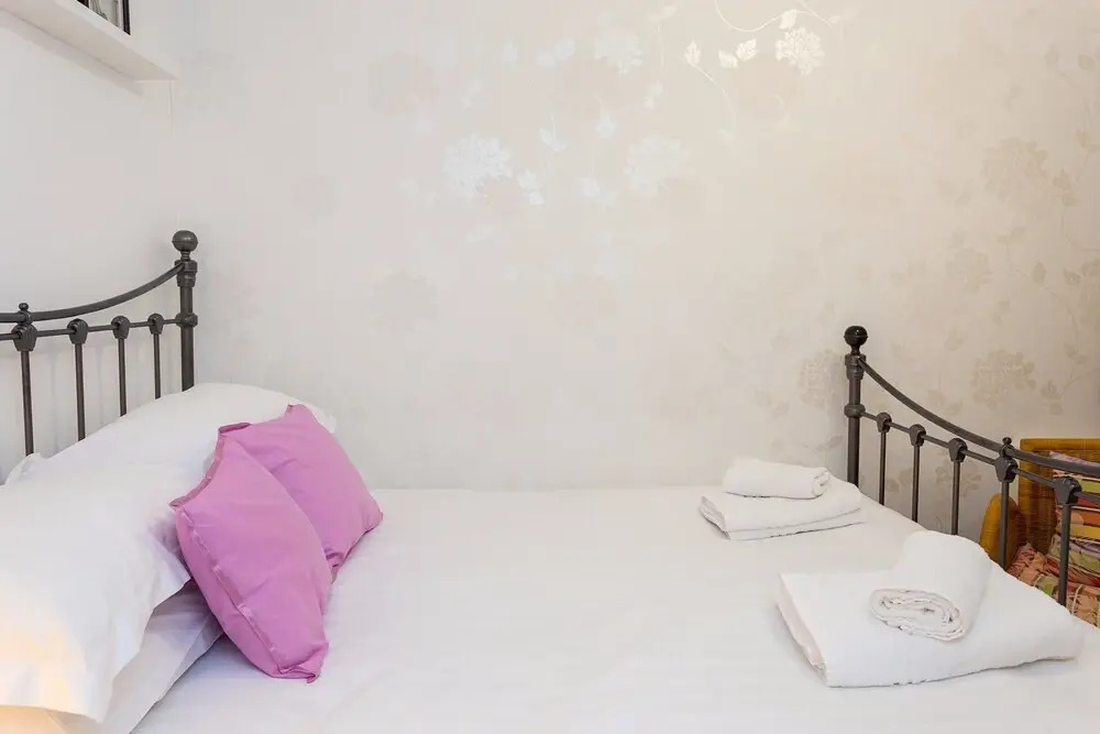 Stylish 2 Bed Flat 5 Minutes From Paddington