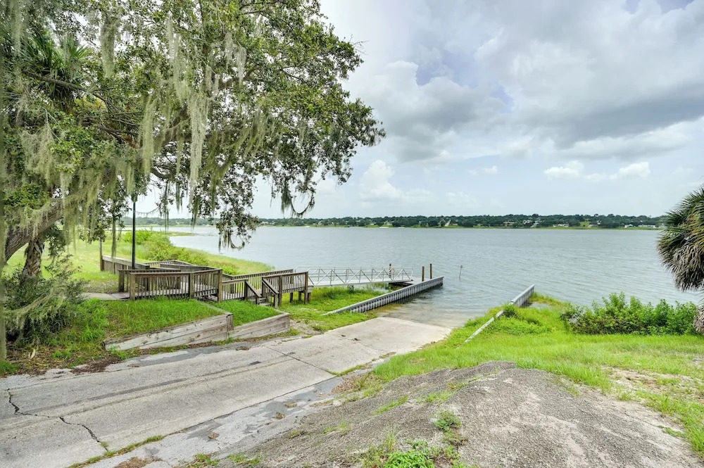 Sunny Lake Wales Getaway - 1 Mi to Downtown