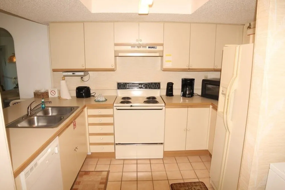 Ocean Ge Club P32 2 Bedroom Condo