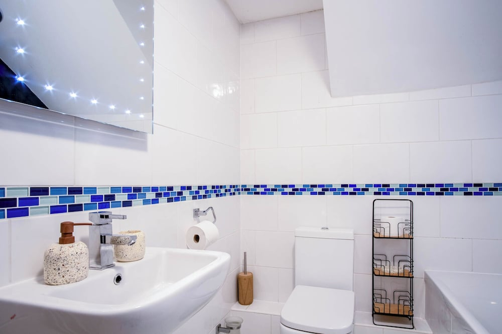 Penthouse At The Mews - 2 Bed Apartment - Tenby