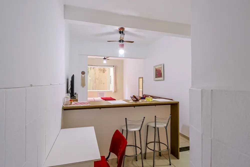 Loft c Ar e Wi-fi a 100m da Praia de Copacabana