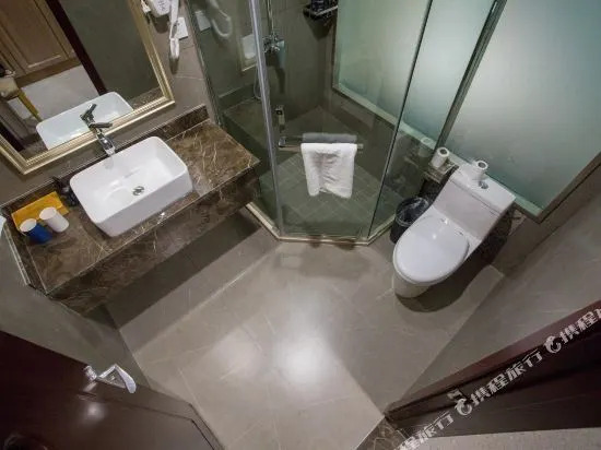 Starway Hotel (Wuxi Huishan District Tianyi Square