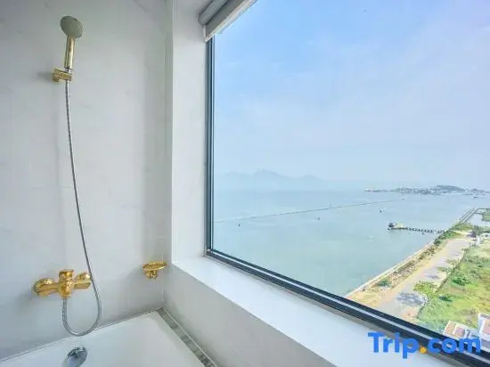 Apartment with 2 bedrooms with Free Pool in Golden Bay