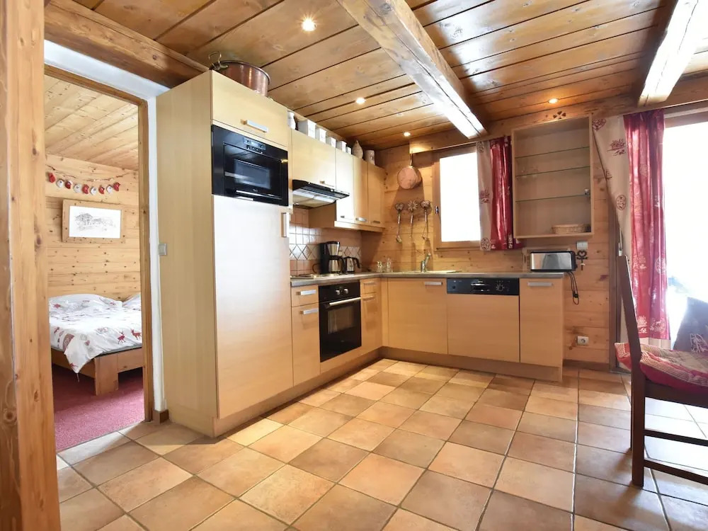 Lake View Chalet in Tignes near Ski Area