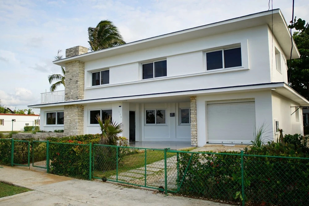V Royal Luxury Villas