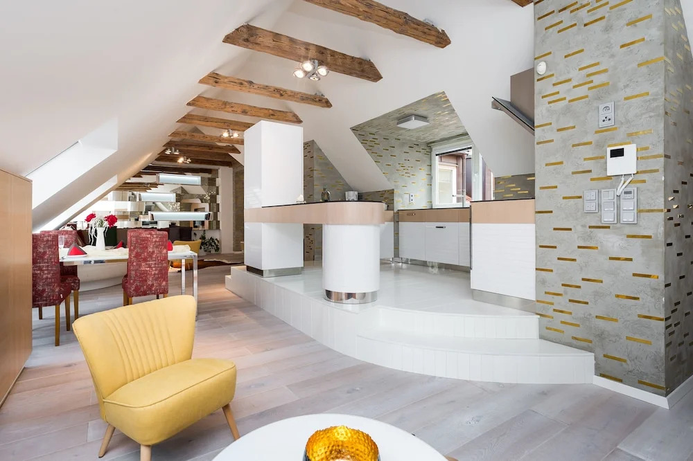 EMPIRENT Apartments City Center
