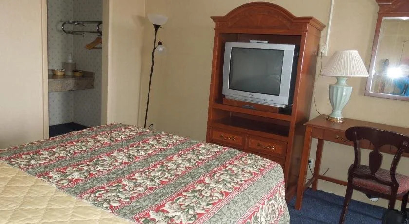 Central Plaza Hotel