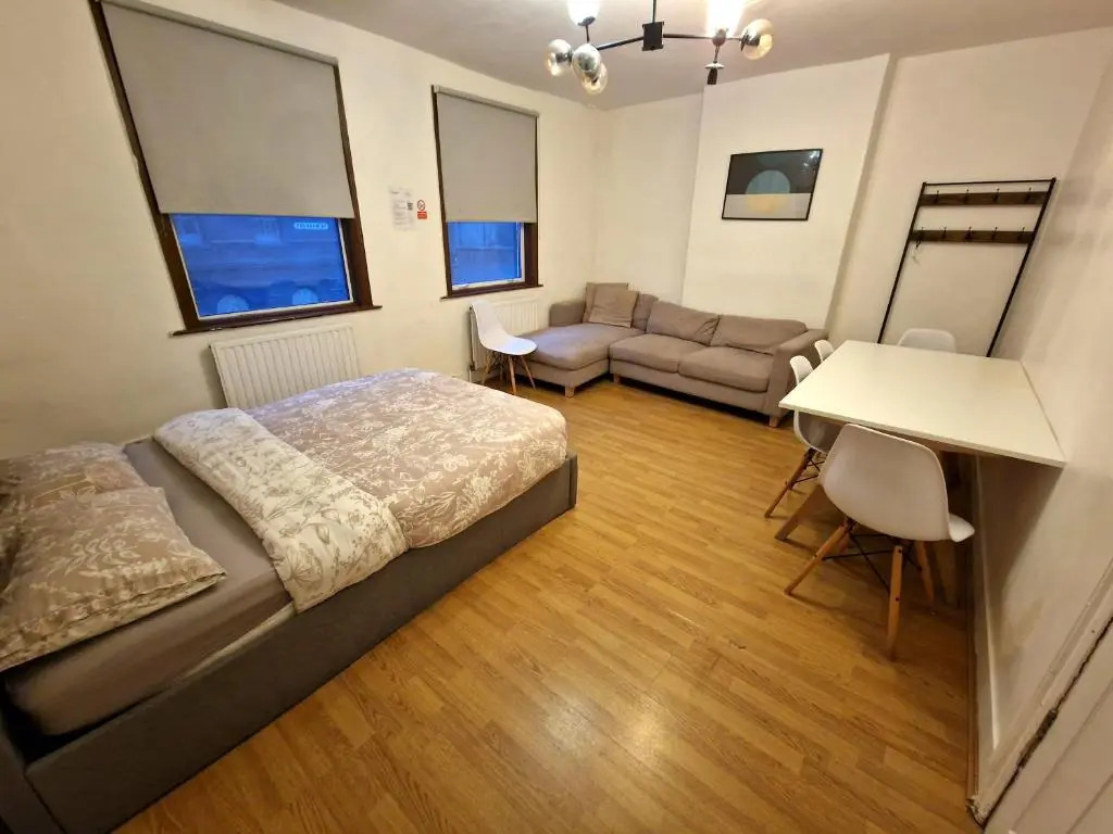 City Budget Guesthouse