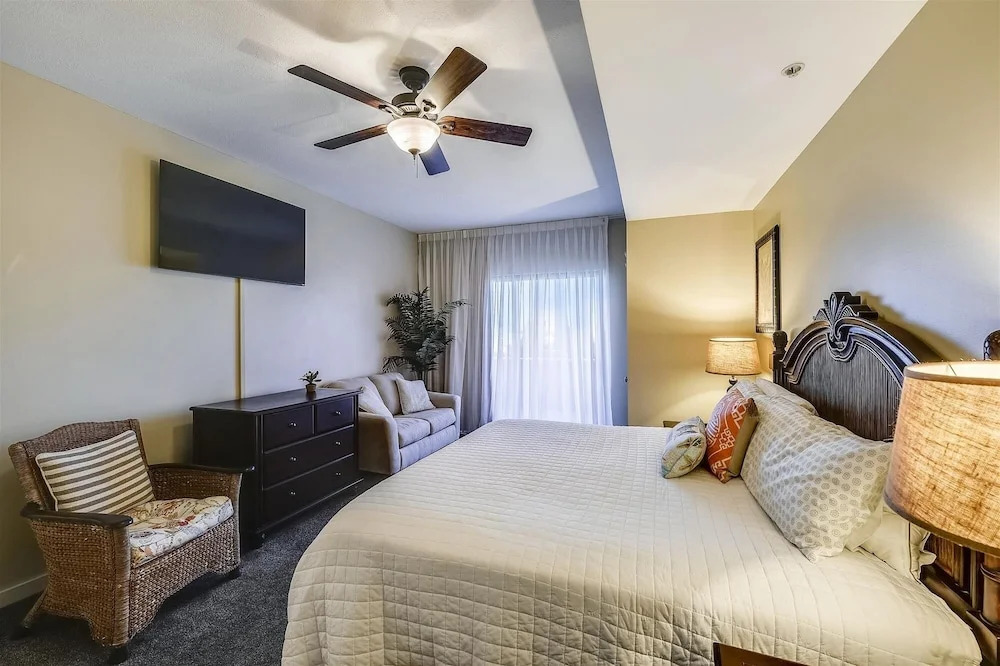 Origin at Seahaven 403 - Spacious 3 Bedroom w/Sunset View! Free Fun! 3 Condo by RedAwning