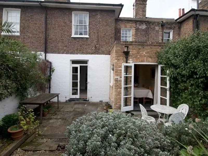 Veeve - 3 Bedroom Family Home - Rowan Road