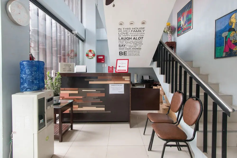 RedDoorz Near Sibulan Dumaguete Airport