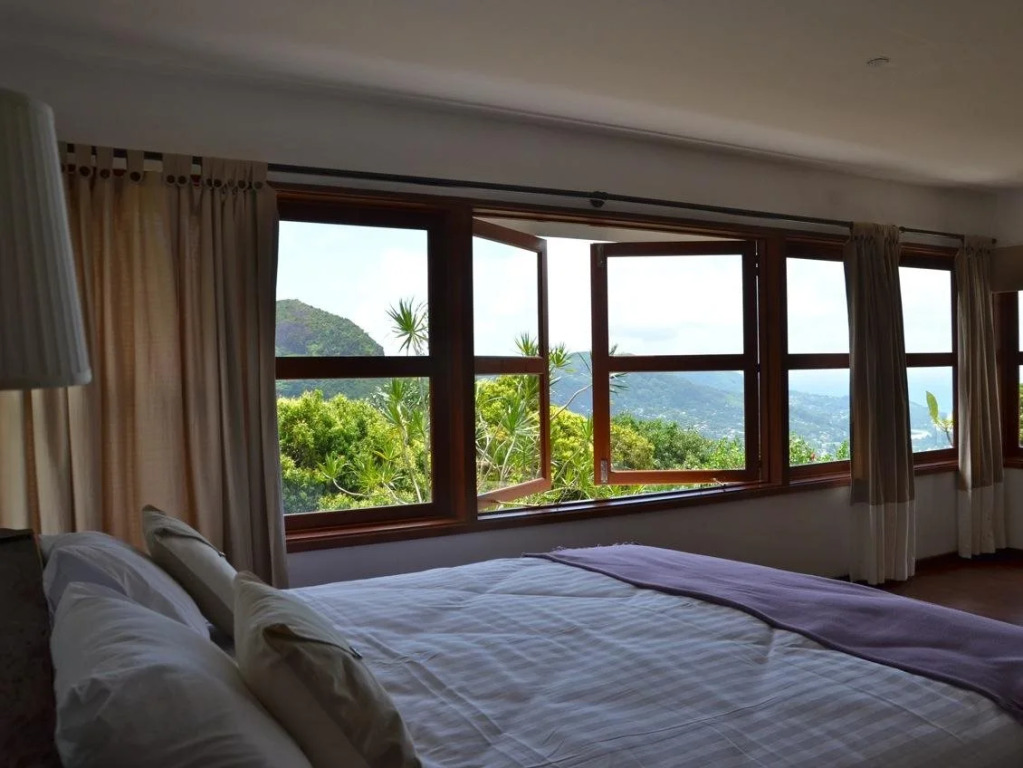 Copolia Lodge