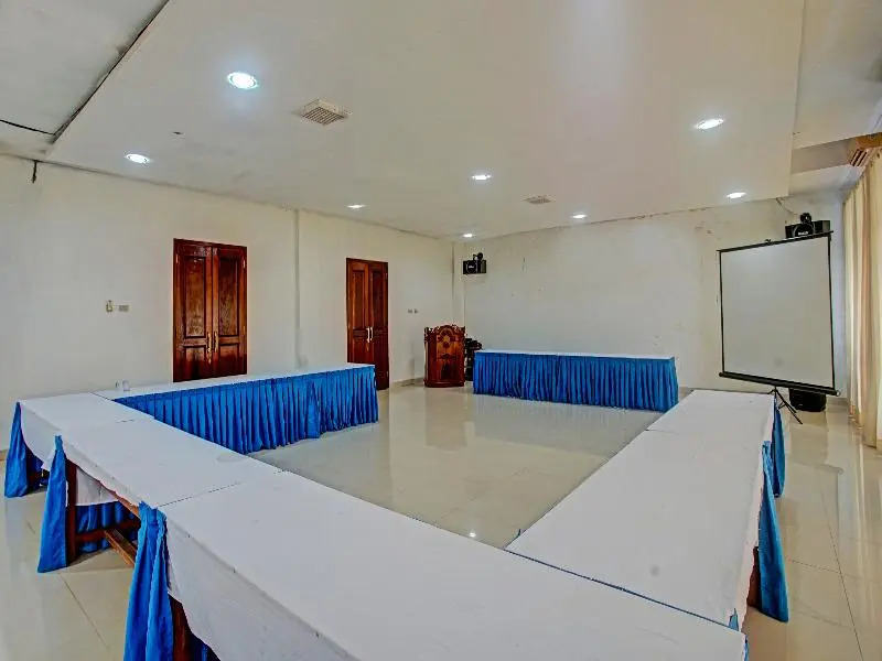 Hotel Sarbini by OYO