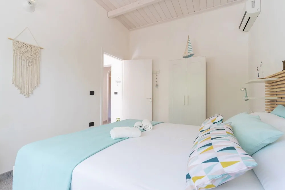 2473 Villetta Seaside by Barbarhouse