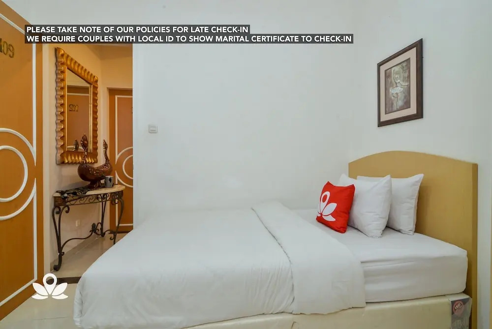 ZEN Rooms Capital Residence