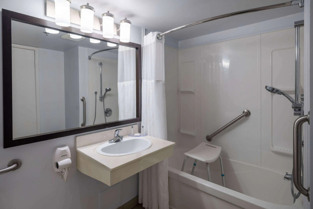 Travelodge Suites by Wyndham Saint John