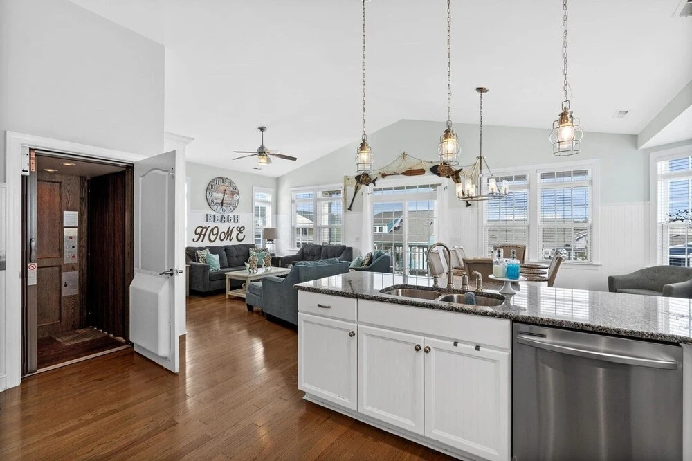Sea You Soon 207 Brunswick Ave West home
