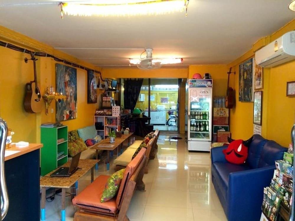The Living Place 2 - Hostel
