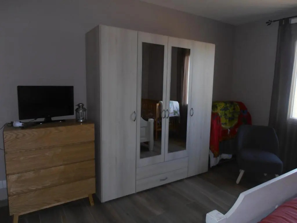 Desvres : maison tout confort, 4 adultes et 1 bébé