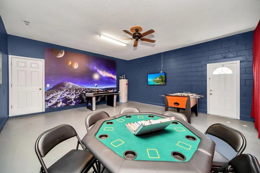 7BR Family Home w PVT Pool Hot Tub Games Room