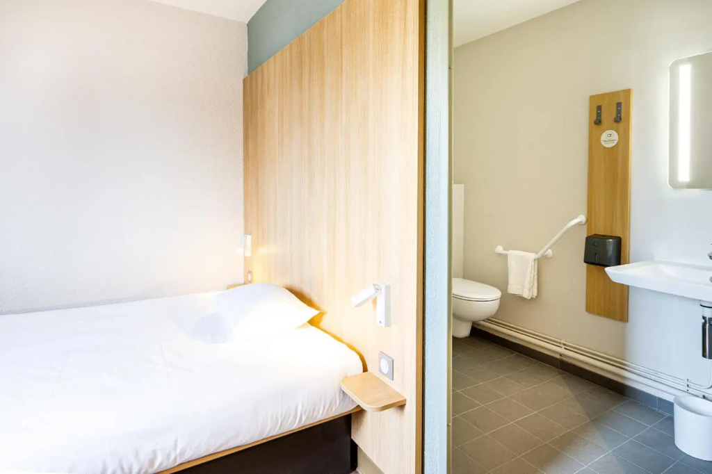 B&B HOTEL Angers Parc Expos