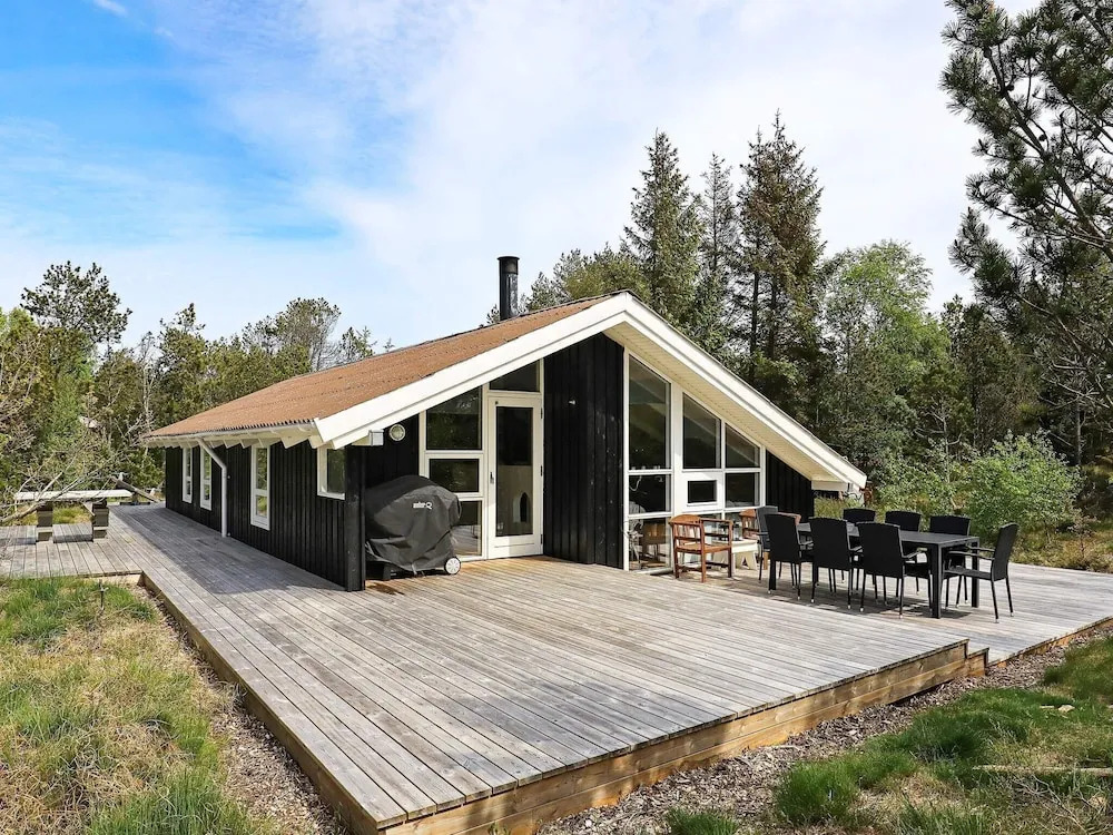 Alluring Holiday Home in Ålbæk With Sauna
