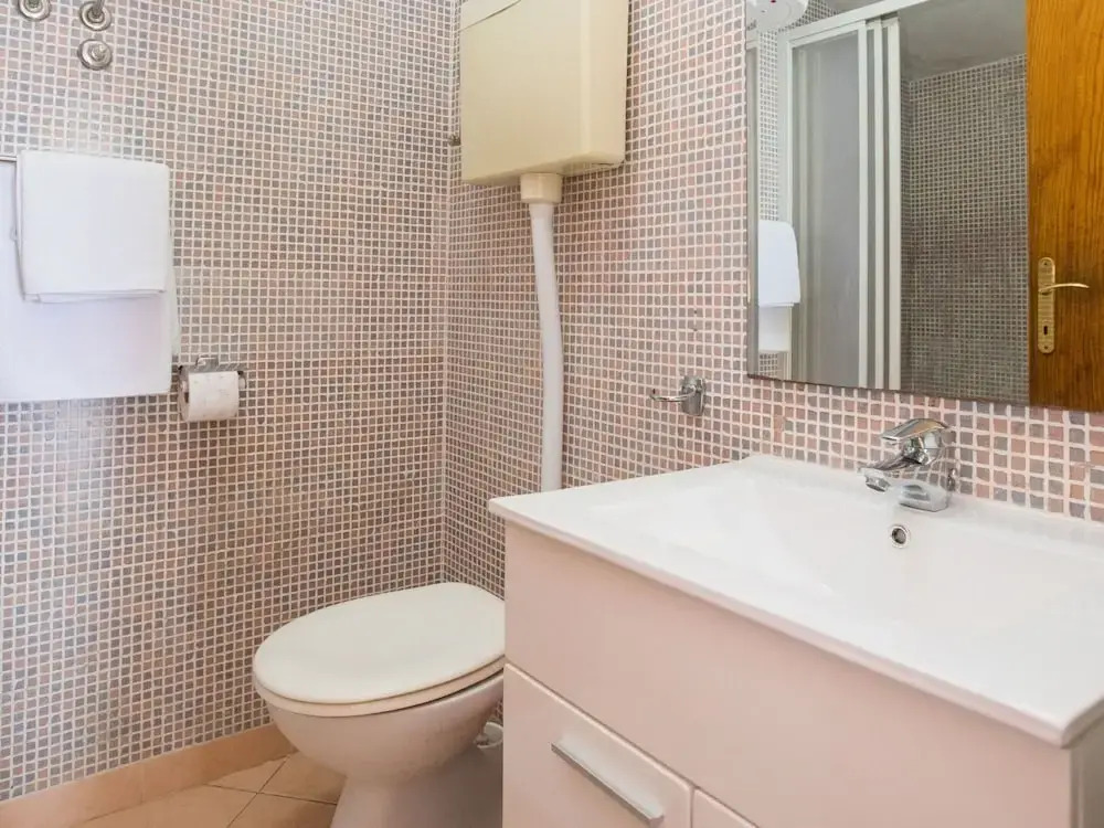 Apartments Vidak - One Bedroom Apartment With Terrace and Sea View -