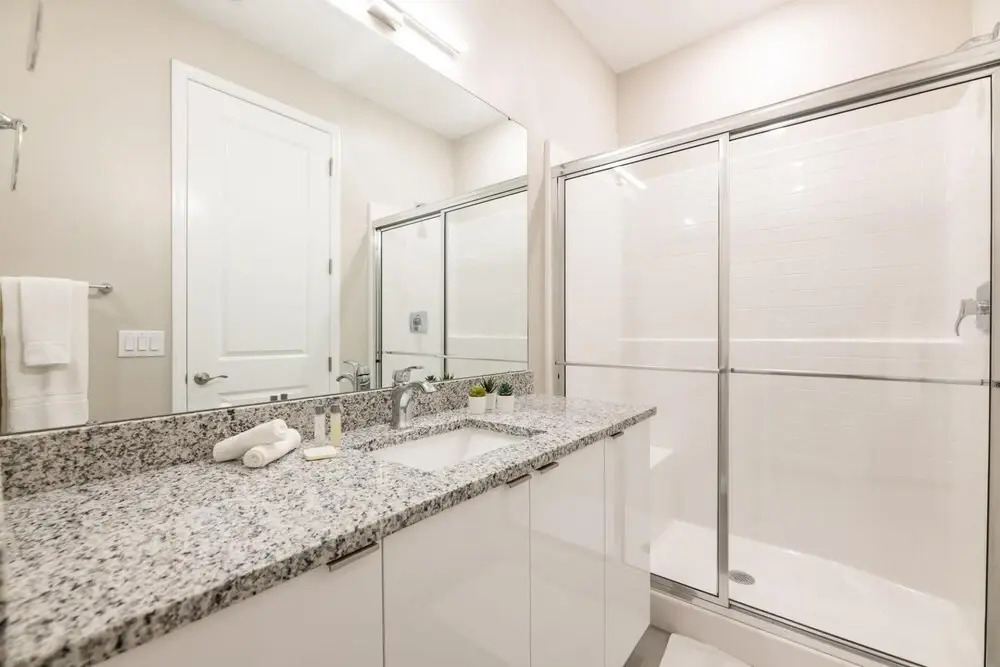 Super Spacious 4 Bedroom Villa 10 min From Disney