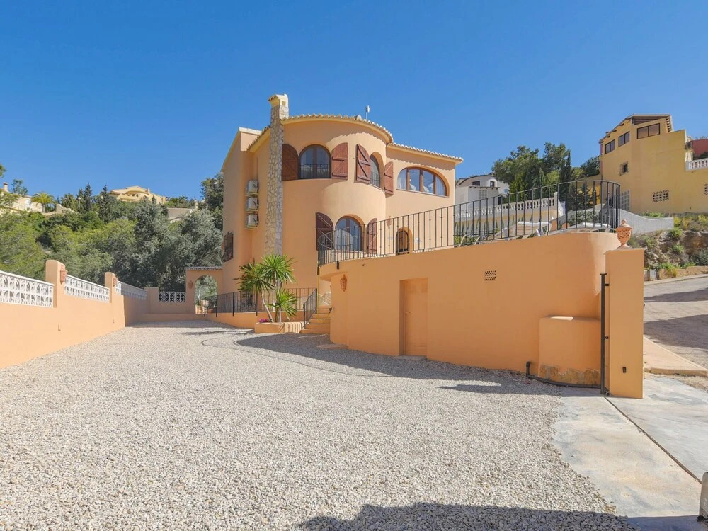 Beautifully Tastefully Decorated Villa in Benitacell With Private Pool