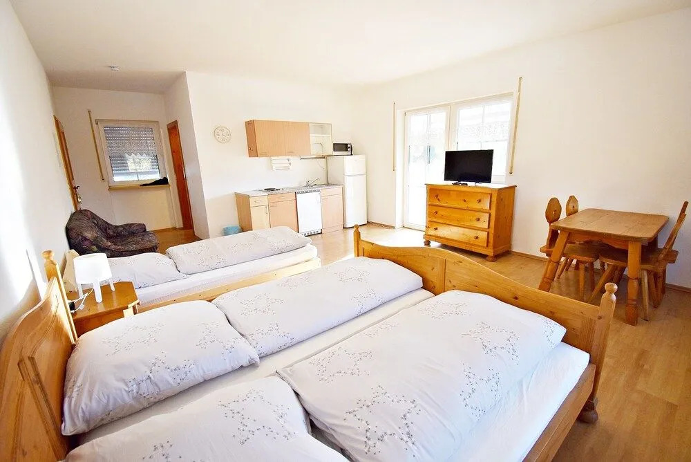 Seehaus Mamming - Hotel - Schlaffässer - Biergarten - Camping