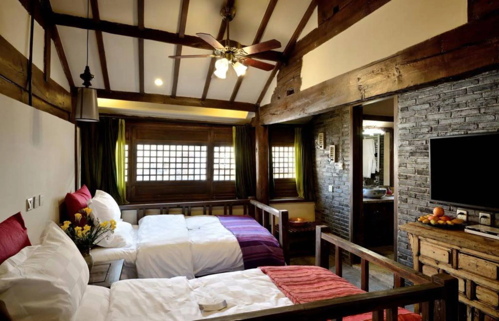 Blossom Hill Inn - Weavingland
