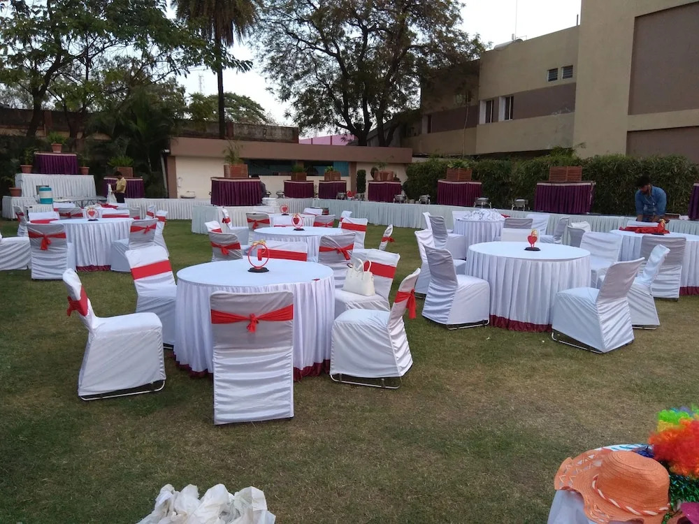 Abhinav Hotel