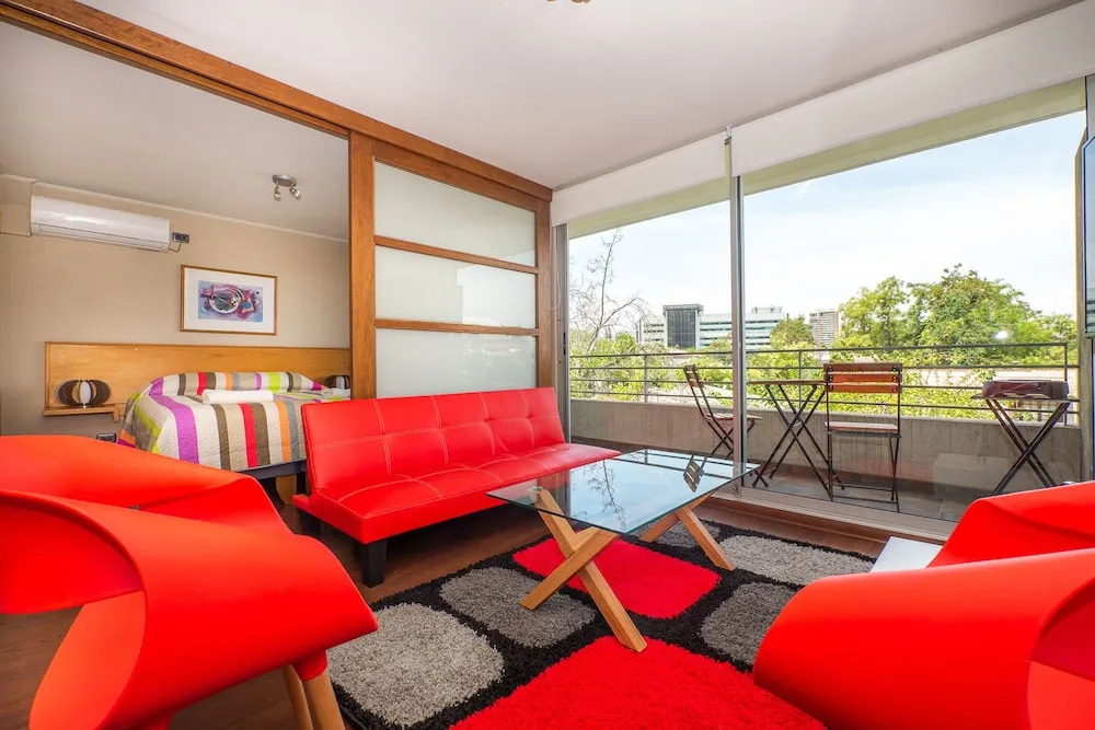 Red Velvet - 1BR - w/Parking, AC & Terrace