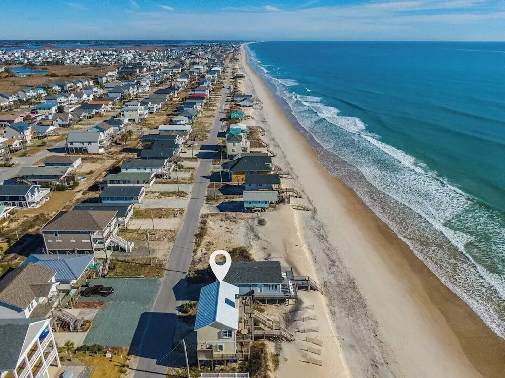 Sunflower Beach House by Topsail Realty