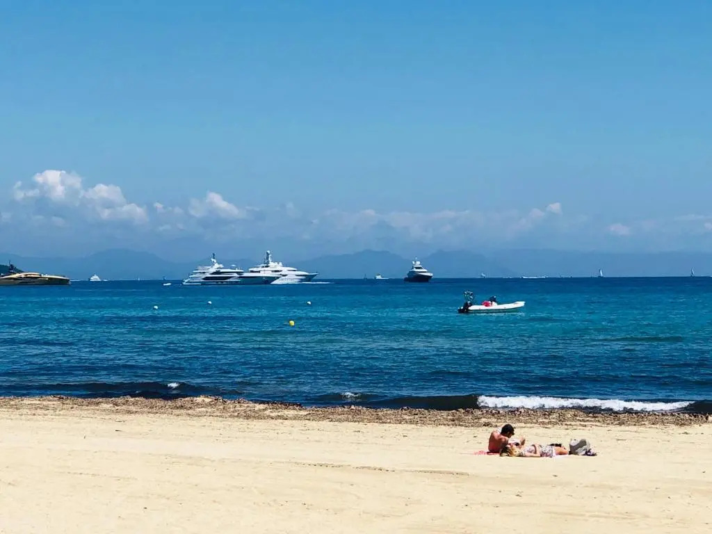 RAMATUELLE SAINT TROPEZ, en front de mer