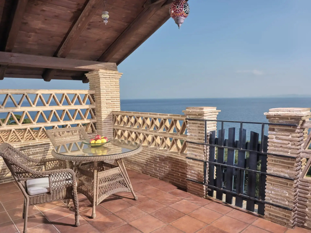 Diamond Suites