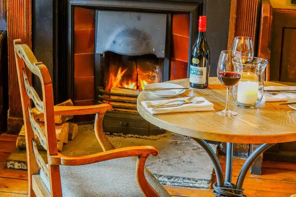 Oak Tree Inn
