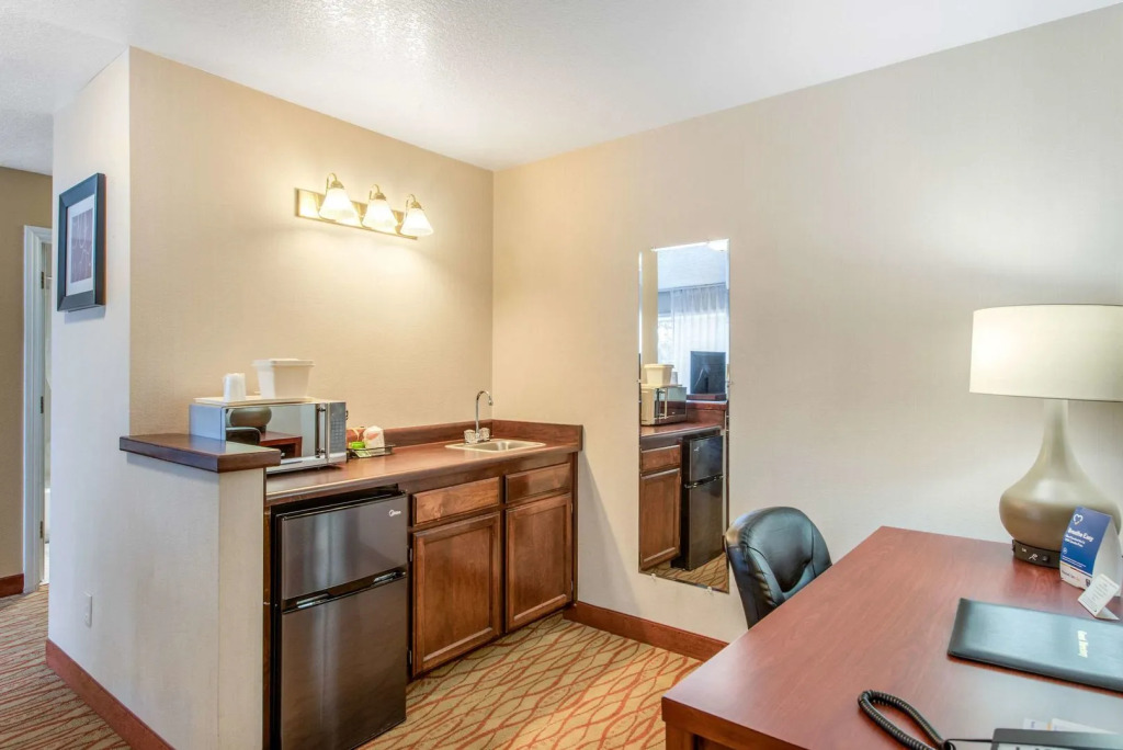 Comfort Inn Mount Shasta Area