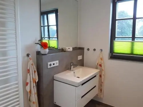 Rosenberg 13 Wohnung 1d DG re