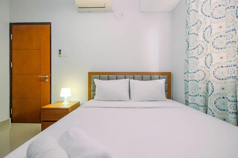 Homey and Comfortable 1BR Apartment at Royal Olive Residence