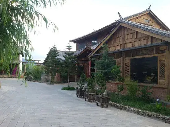 Dali Xizhou Taohua Island Ecological Farm