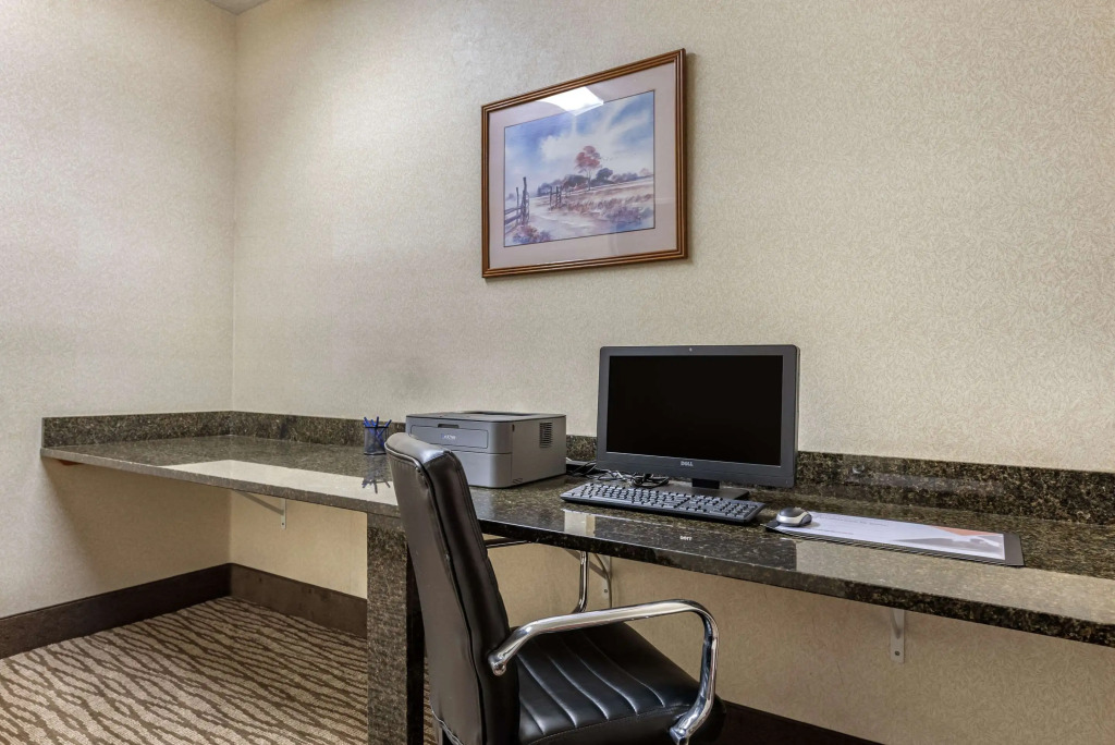 Comfort Suites Castle Rock - Denver South