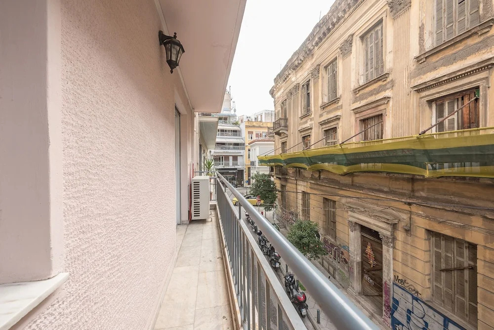 New Syntagma Urban Apartment