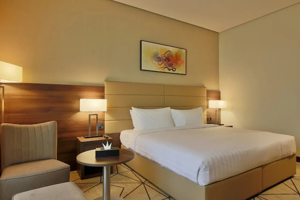 Wirgan Al Noor, Tapestry Collection by Hilton
