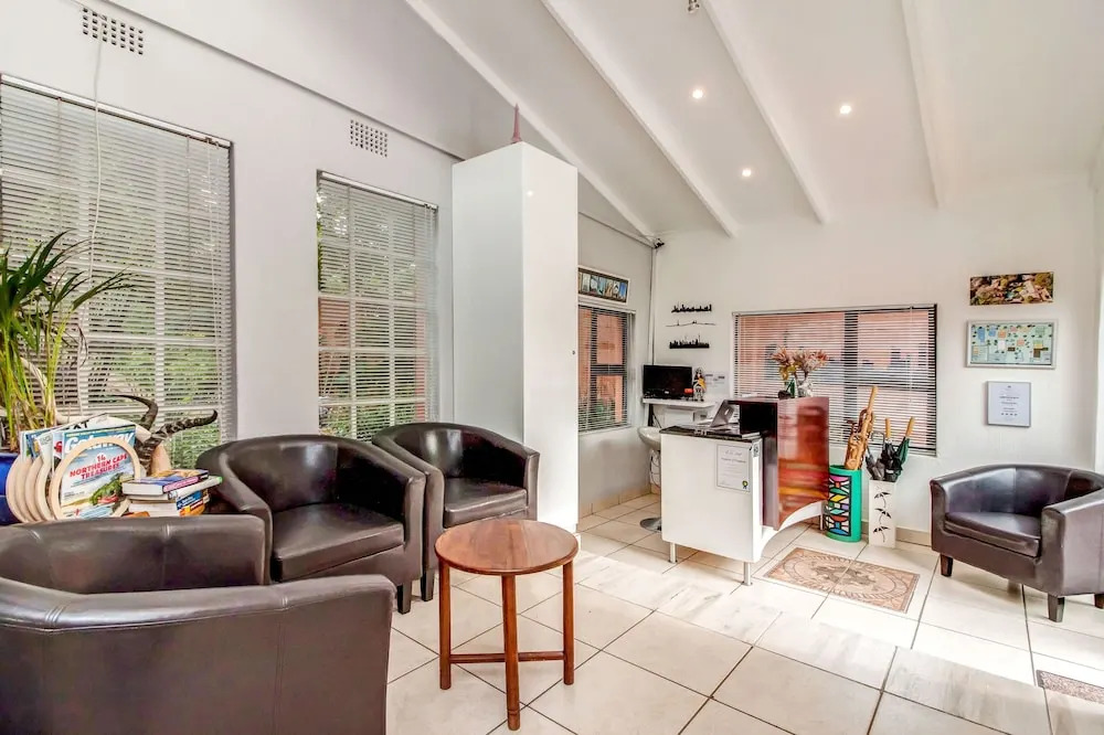 Sitatunga Guest Lodge - Sandton - Airport Shuttle - Solar & Borehole