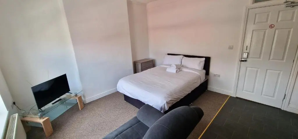 SELF CHECK IN APARTMENT DONCASTER