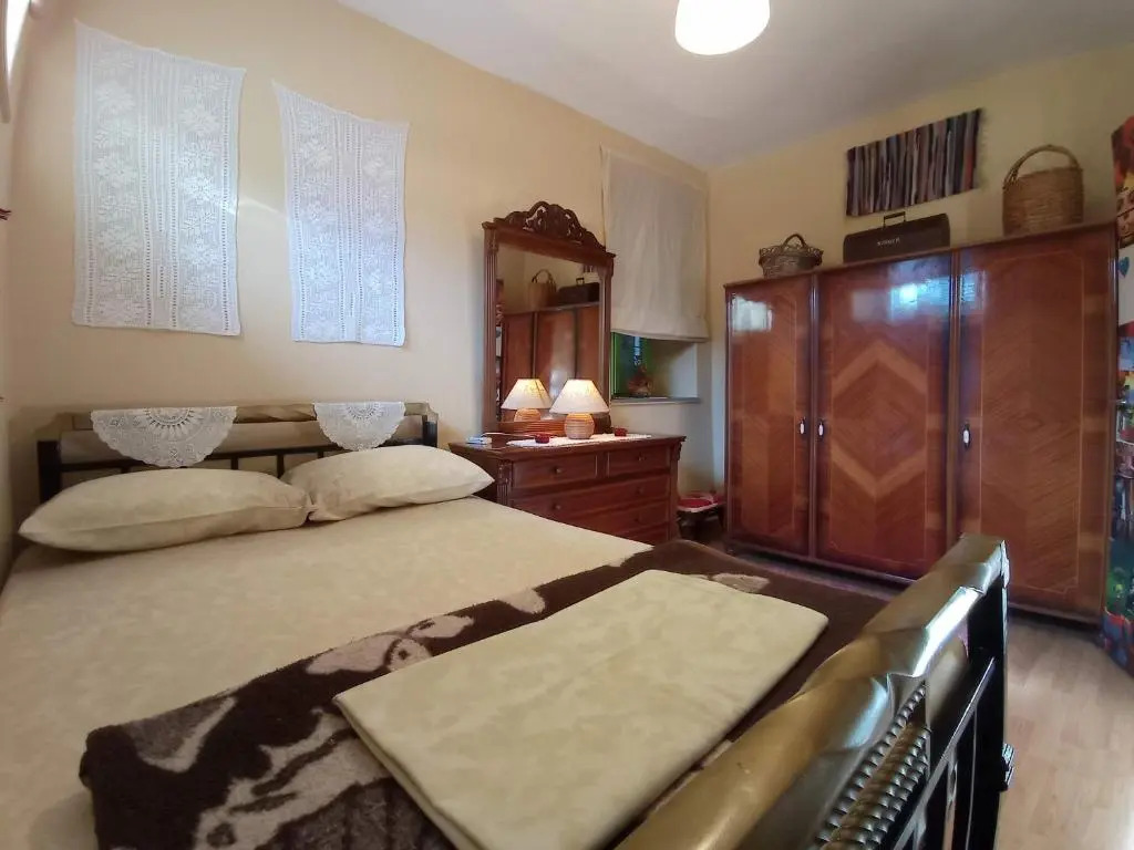 Kalderimi 'Olive Green' Traditional House