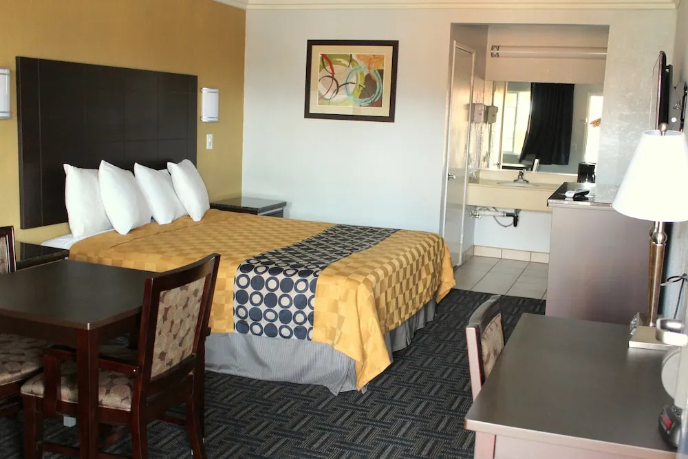 Orange Show Inn