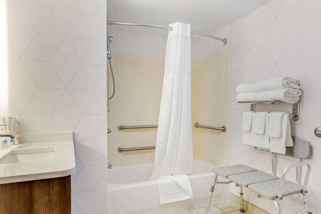 Comfort Suites Whitsett - Greensboro East