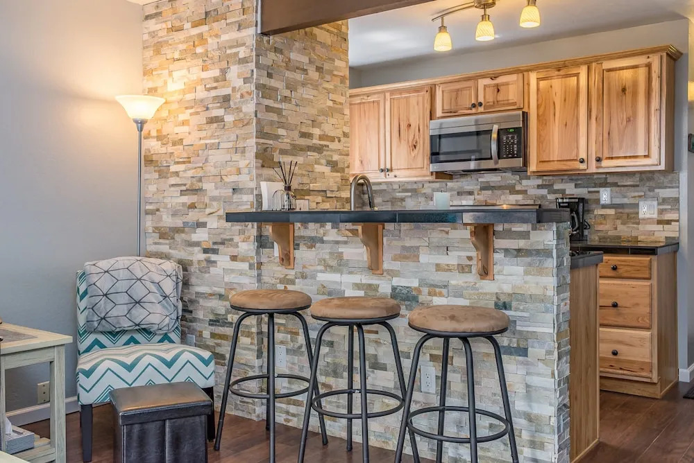 1410 Ski Run Blvd Condo #29 - 2 Br condo by RedAwning
